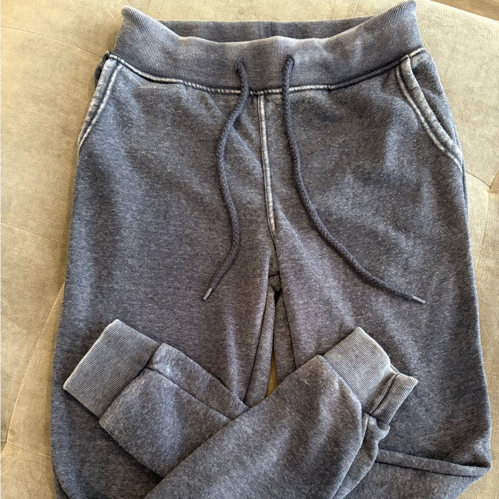 Women’s Jogger Drawstring Pants in Dark Grey / Light Grey Contrasting colors